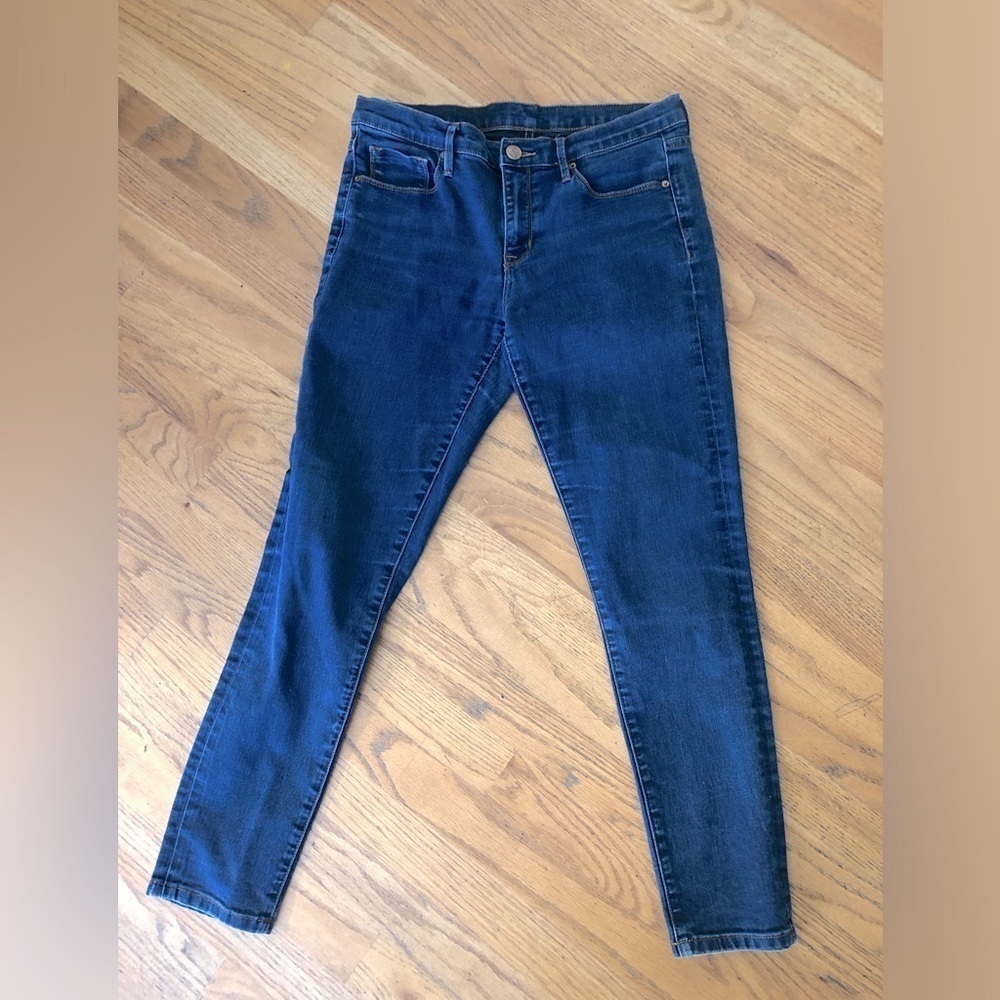 BDG Classic Denim Wash Twig Mid Rise Jeans size 30